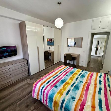 Casa Magrini - Intero Appartamento In Roma Marconi ภายนอก รูปภาพ